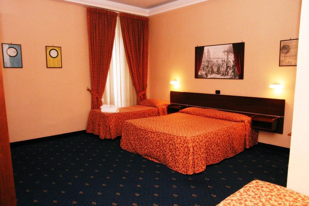 Hotel Luna Rossa Неаполь Экстерьер фото